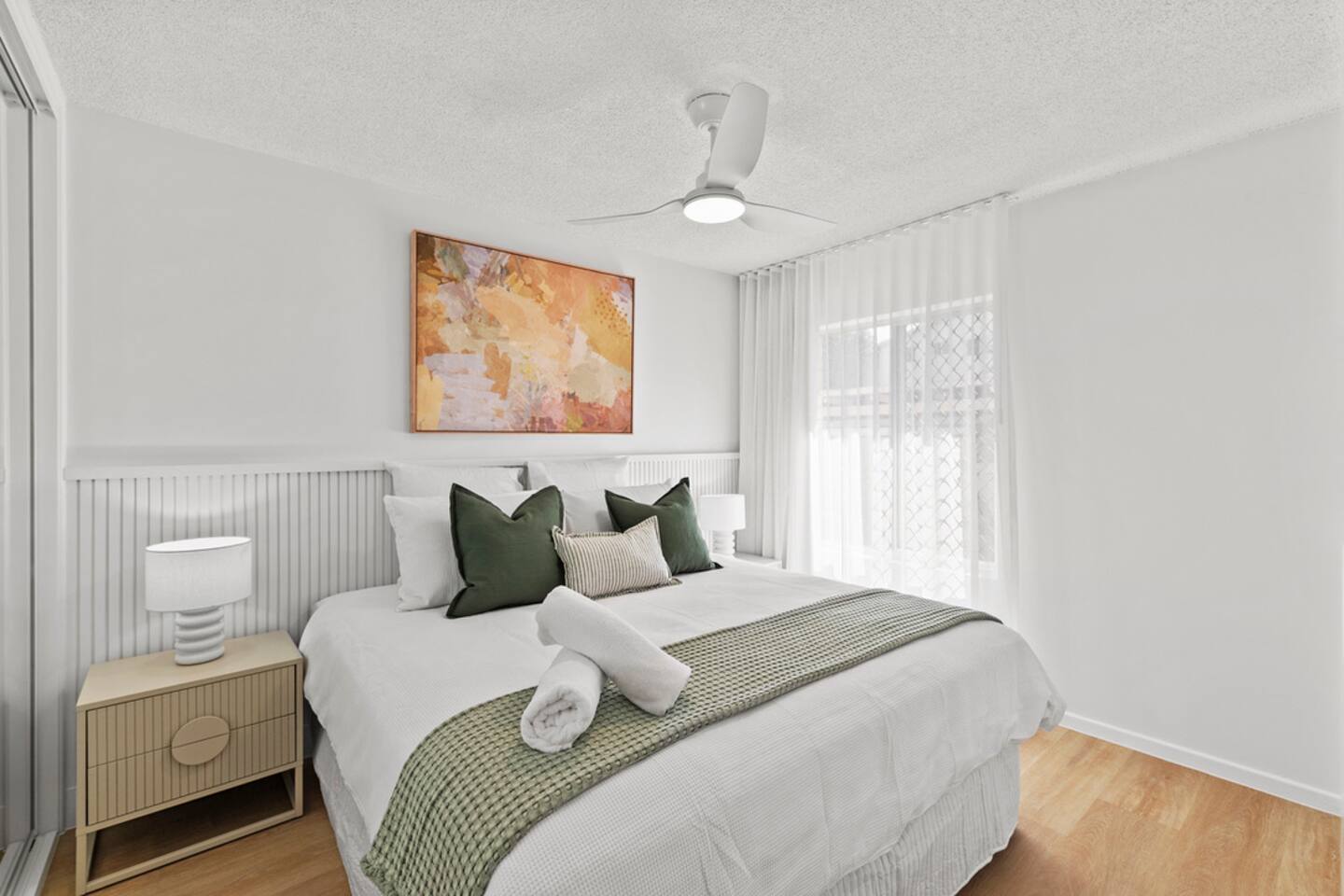 The Breeze at Burleigh – Beachfront and Parking - Apartment