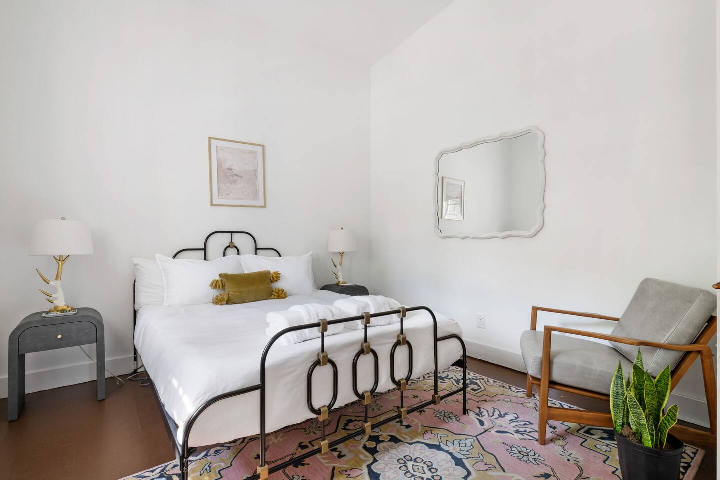 Steps to King! - Dreamy Stay for Curious Explorers