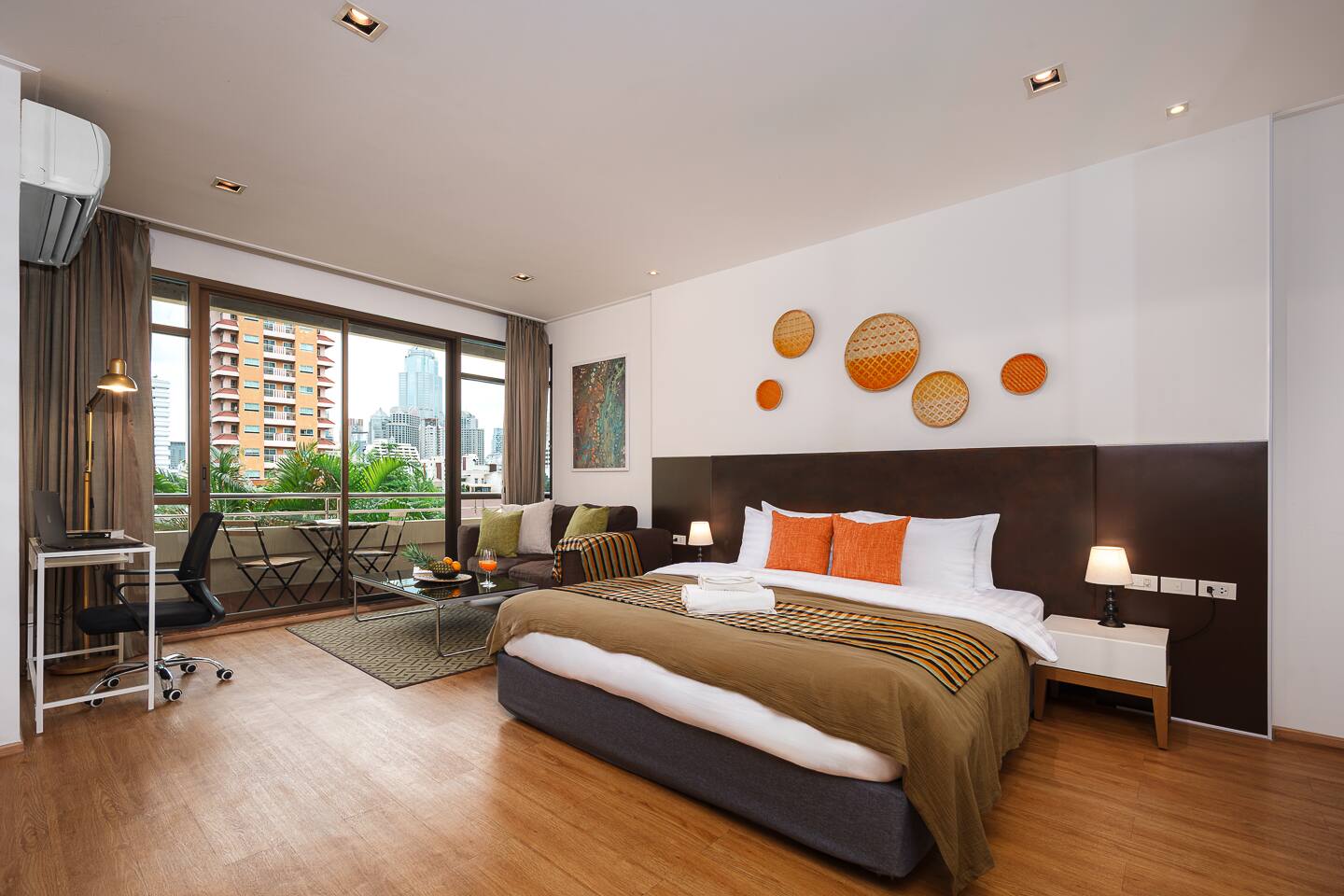 King Bed, Park, BTS 5min | Free Parking, Fast WiFi - Apartment