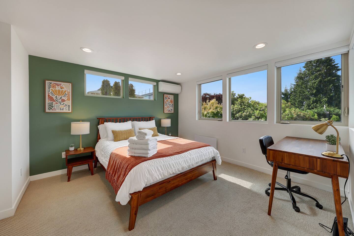 West Seattle Getaway Near Alki Beach & Water Taxi