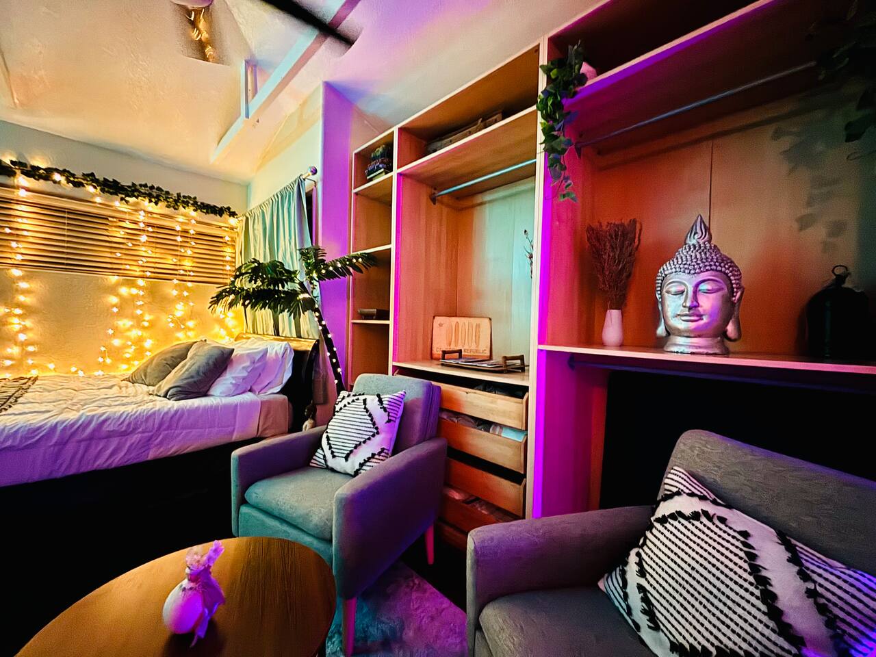 Chic La Jolla Studio Retreat