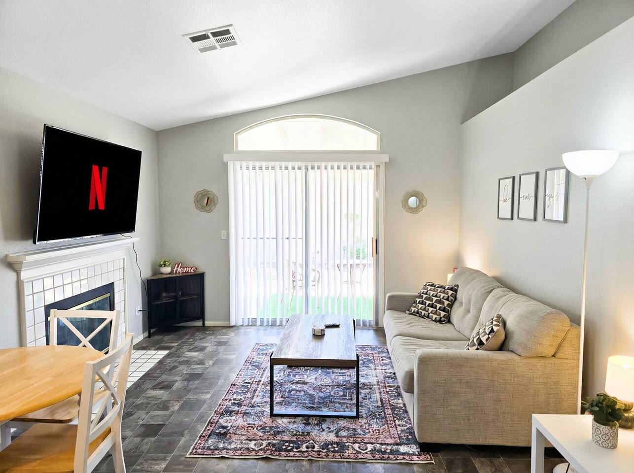 Location! Quick Freeway Access to Airport & Strip!