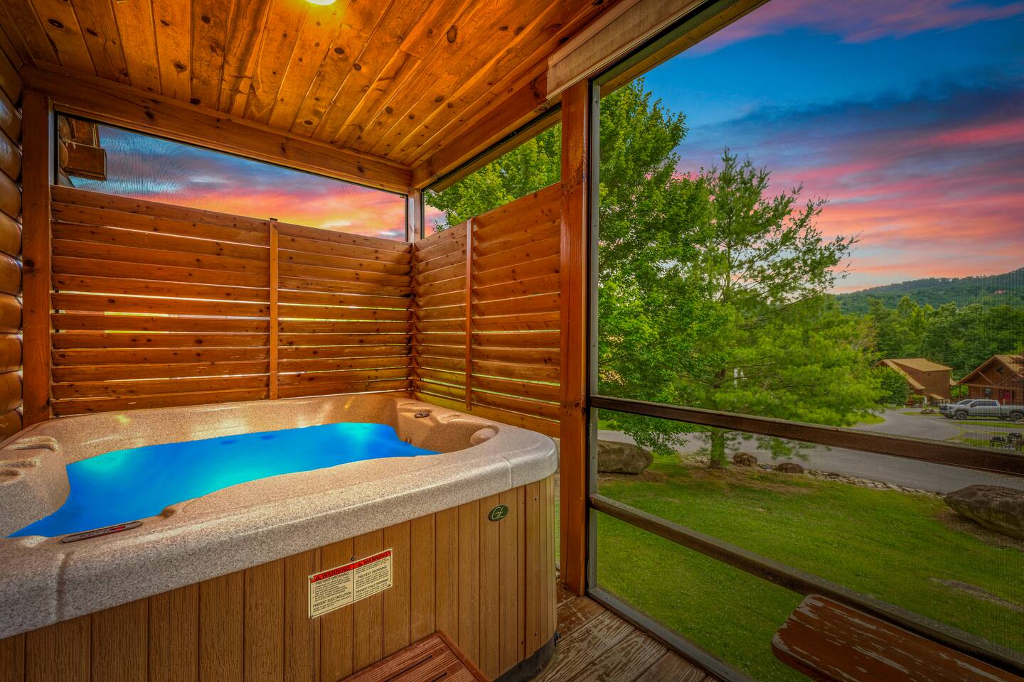 White Oak Retreat - Holiday Home