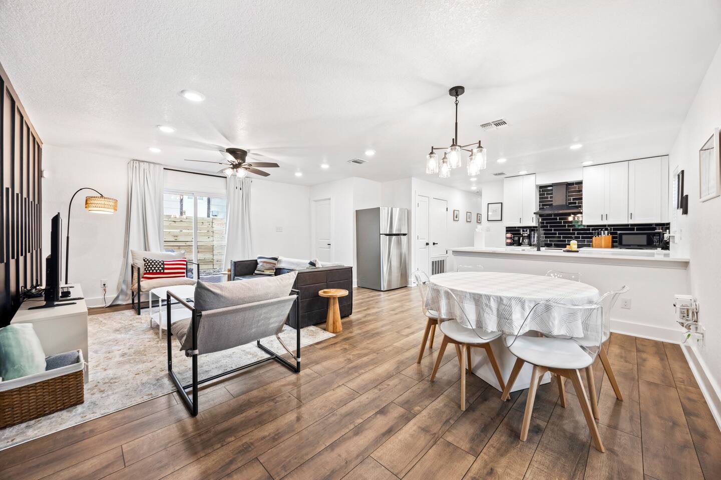 4BR Modern Getaway by Lackland & SeaWorld