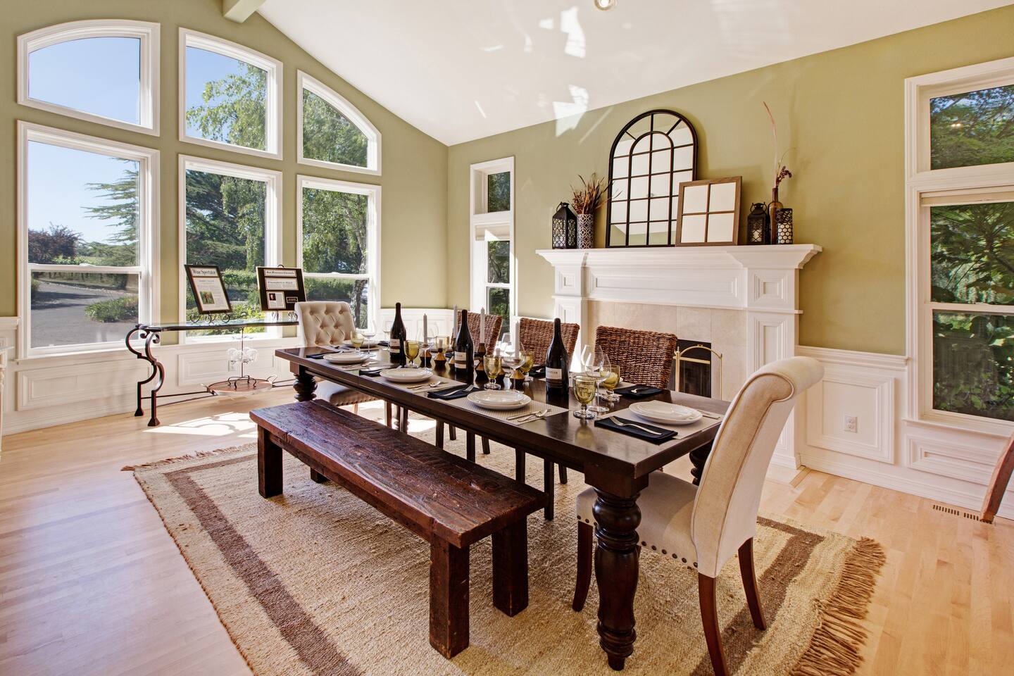 The dining room, perfect for great meals, wine tasting, holding a meeting, or playing board games.