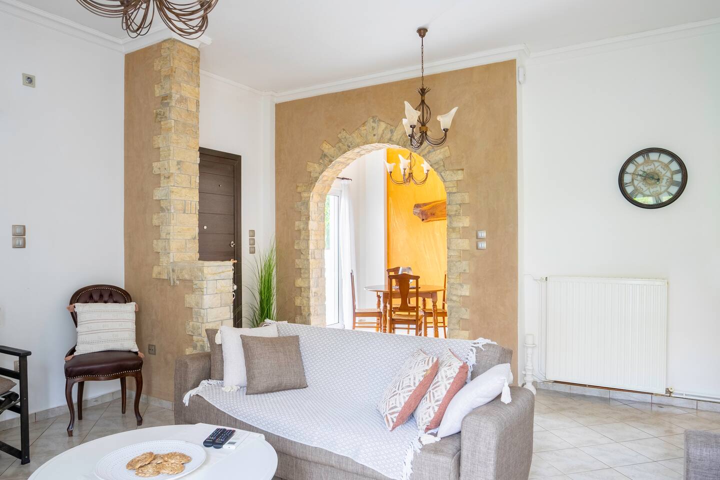 Spacious 2 bedroom apartment at Glifada
