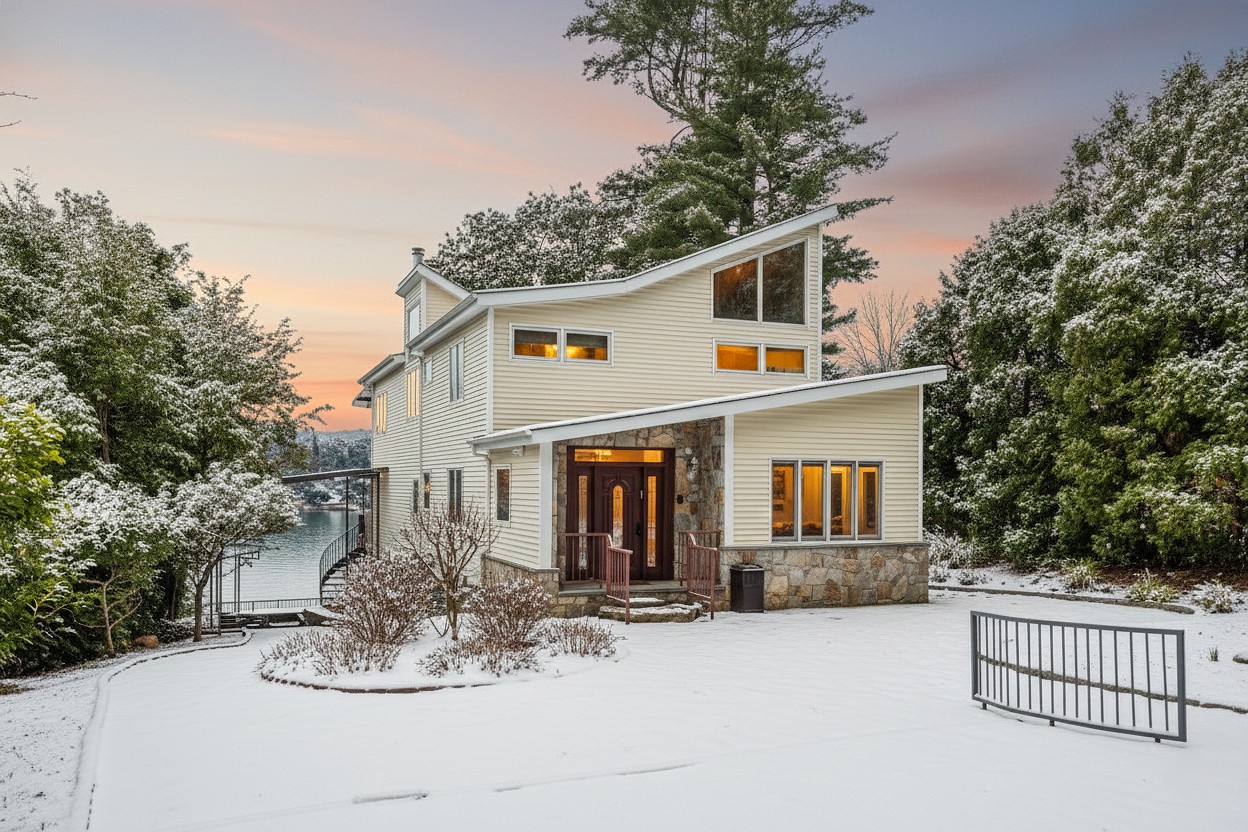 North Cliff House - Private Dock & Sauna