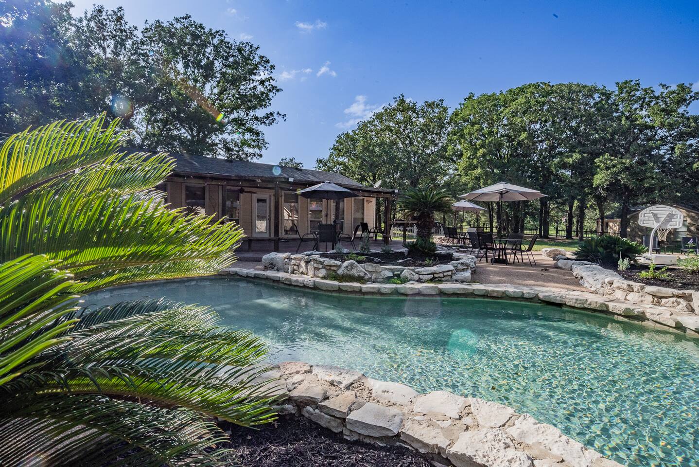 Ranch-Pool-Fire Pit-Sleeps 25!