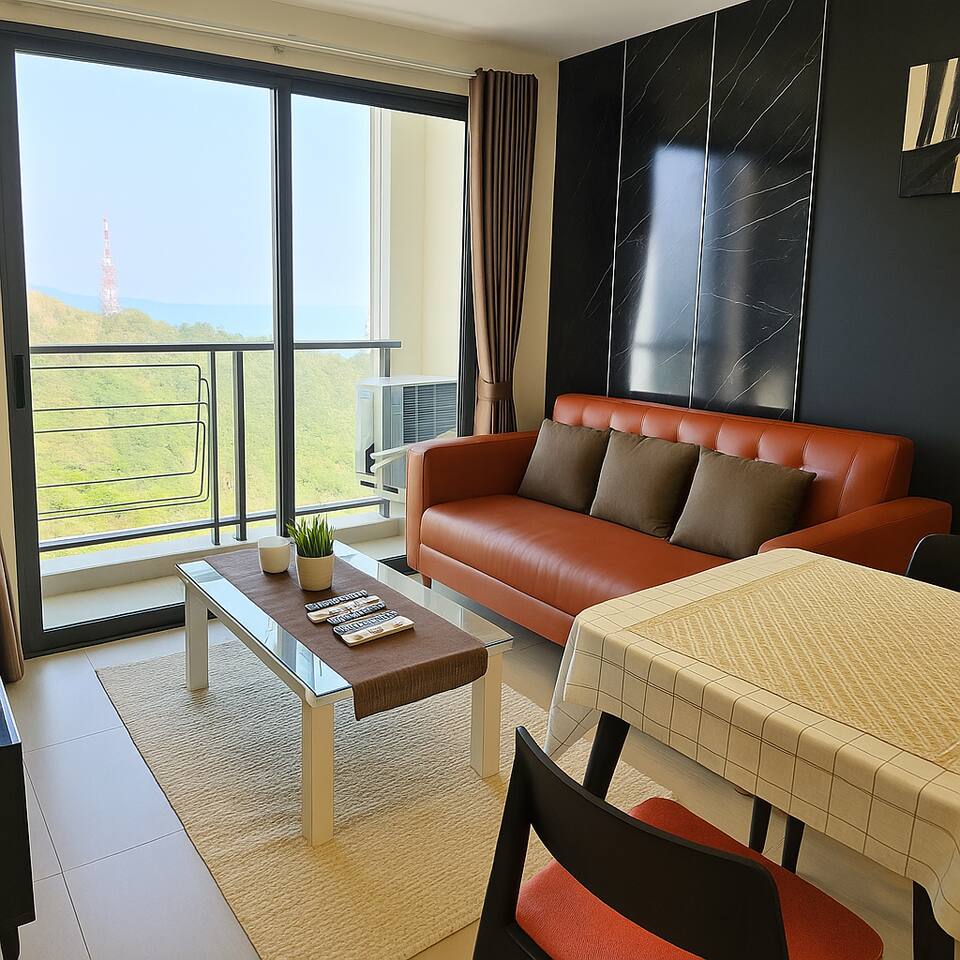 2 Bedroom Seaview 37 FL Guest Friendly Walking Str