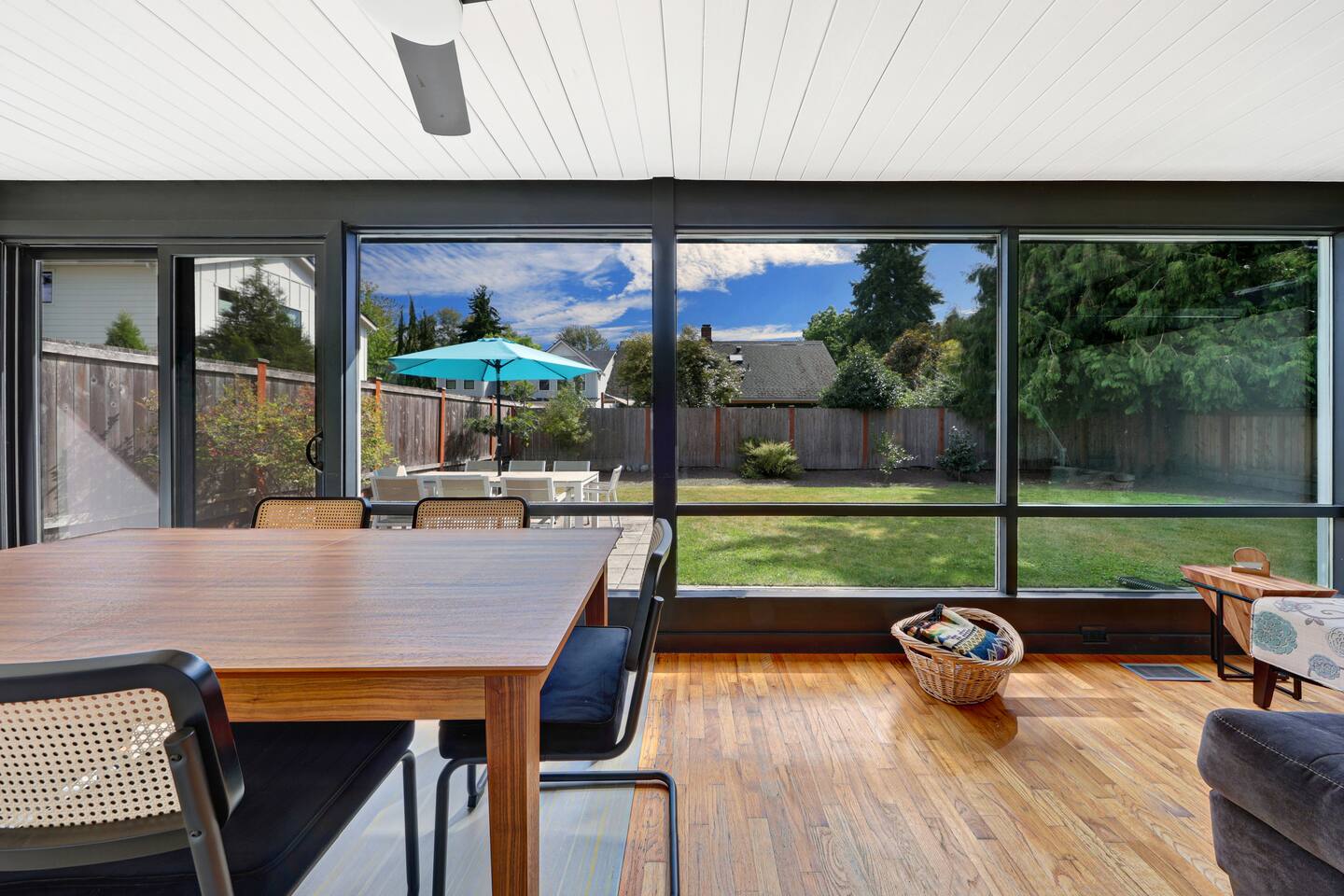 Mid-Century Modern Retreat, Perfect for Families!