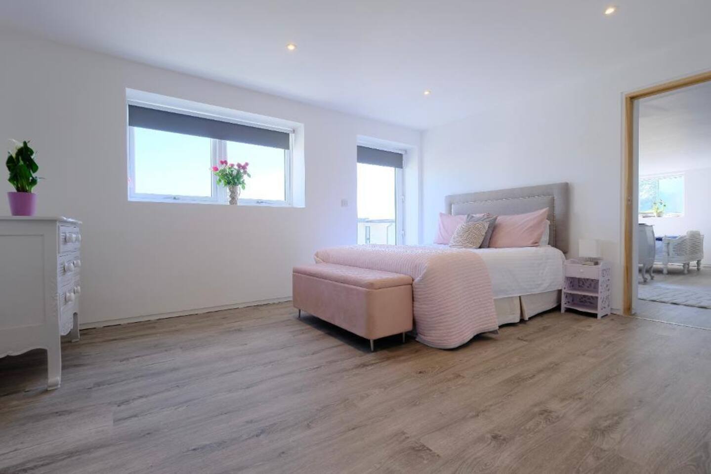 #40 Fantasia - Sun View private en-suite King Bed