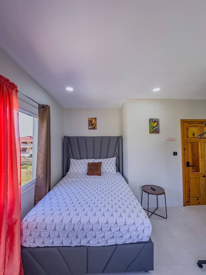 "Azahyah Lumiere" | 10 min from UVF Airport