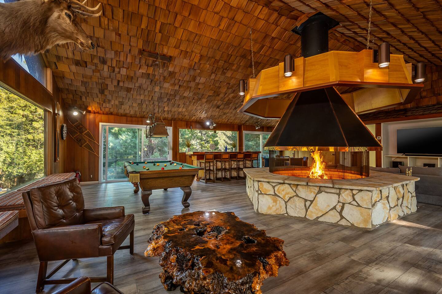 Camp Nelson Chalet | Game Room | Spacious |Hot Tub