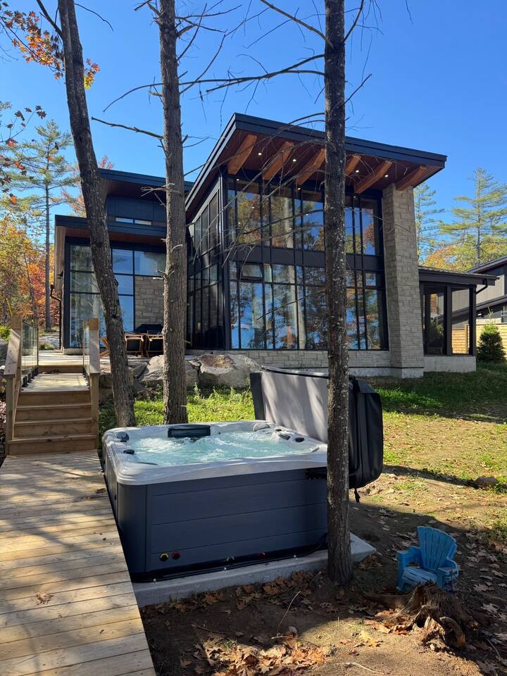 Waterfront Luxury | Hot tub, Chef's Kitchen