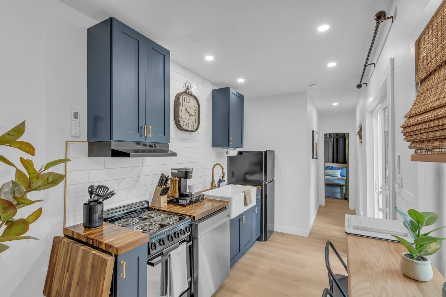 The BLUE Bonnet Container Escape