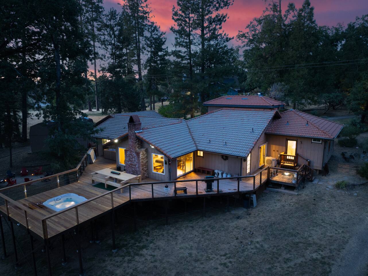 Ranch Near Yosemite & Bass Lake | 2 King, 3 Suites