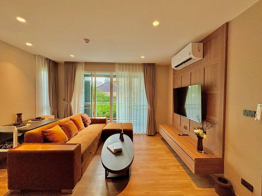 KingSuite,BTS»5min,Balcony,Washer&Kitchen,GymSauna