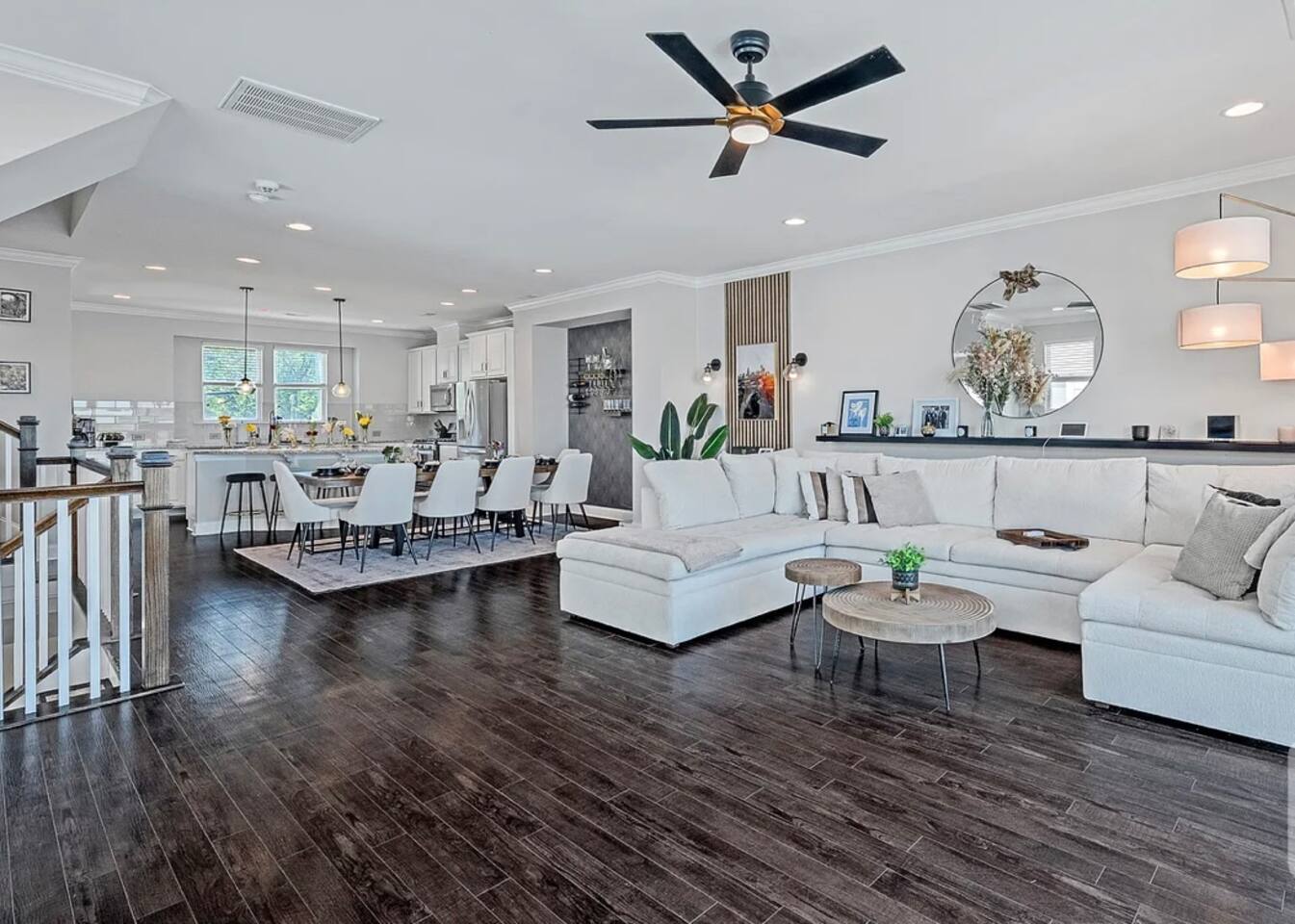 Stylish Stay Near Uptown