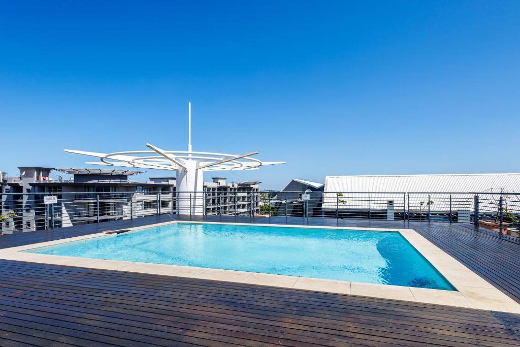 Blue Horizon Umhlanga 2 Bed - Complex Braai & Pool
