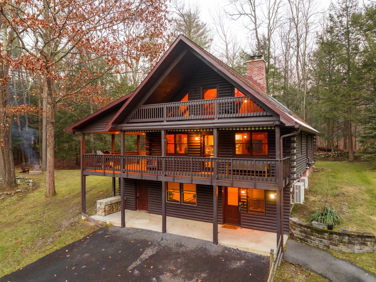 Secluded A-Frame Cabin: Hot tub, Views, EV charger