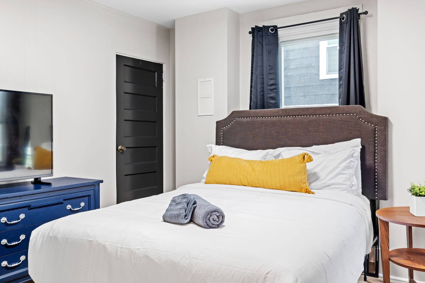 Comfy Room in Oakland, Close to Pitt & CMU