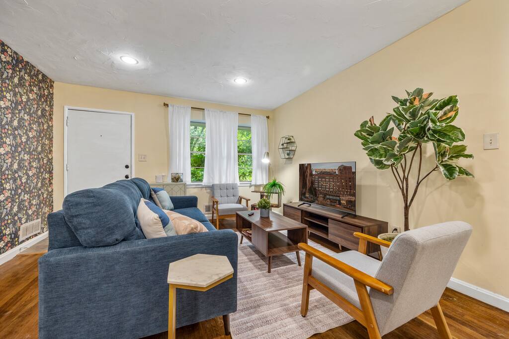 Modern 2BR Near Lenox & Midtown