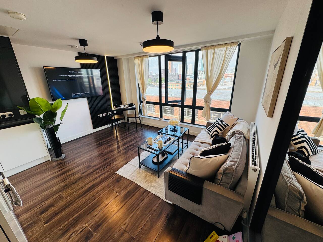 #14 Birmingham City Centre Loft – 1BR for 3 Guests