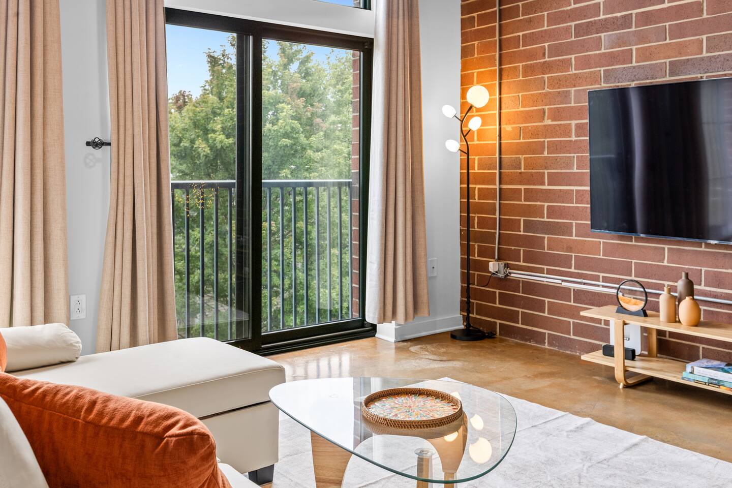 Uptown Charlotte Condo | Skyline Views, Sleeps 3