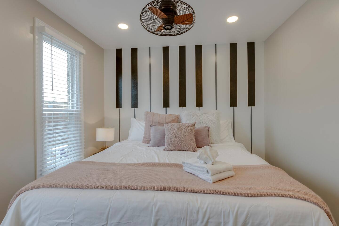 Calm Hillsboro Village/2 Kings/W+D/Free Parking