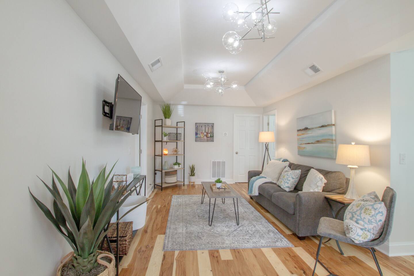 Near Downtown + Vandy+Belmont/2 Kings/Free Parking