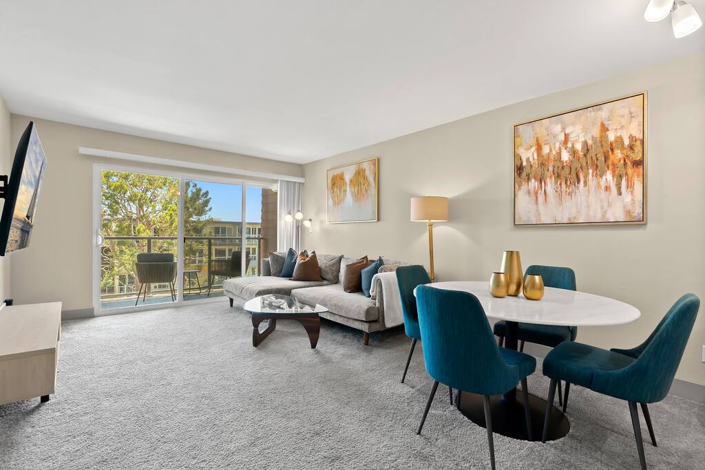 Seaside Serenity • 1BR by the boats Marina Del Rey
