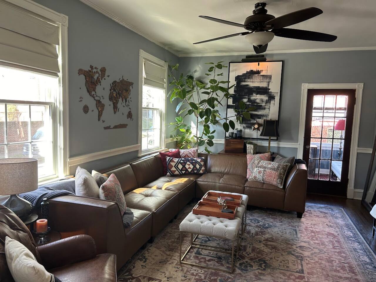 *-*-* Private City Home *-*-*