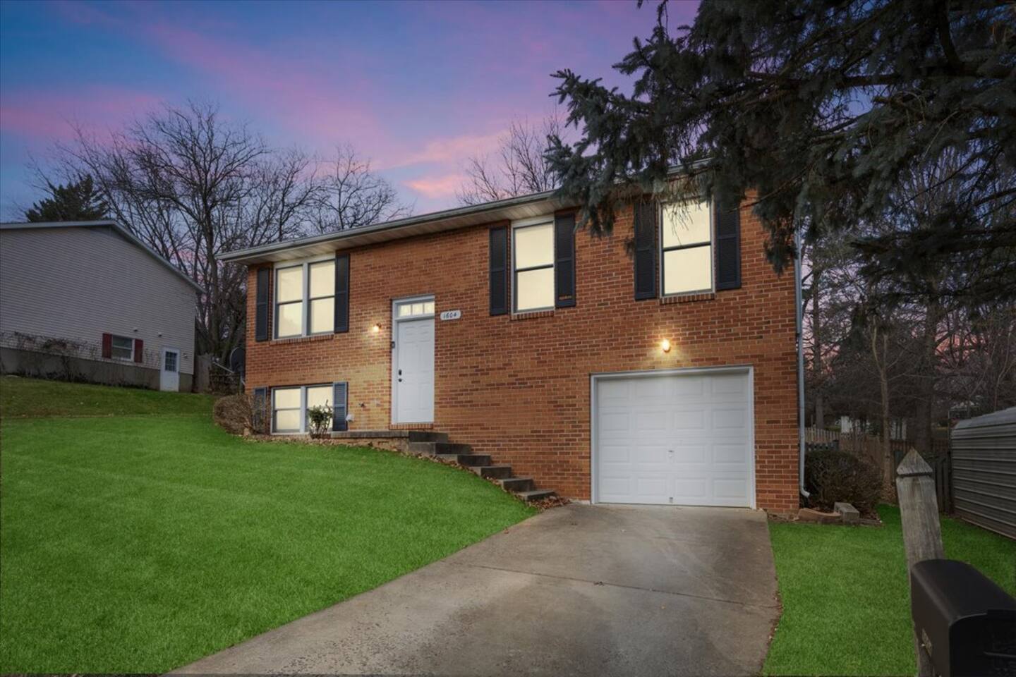 Spacious Home w/Driveway & W/D • 5 Min to Downtown