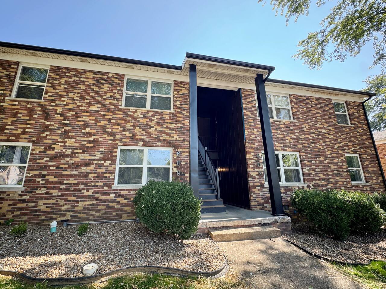 Cypress Suites 7A | KING 2BD/1BA Apt in Newburgh