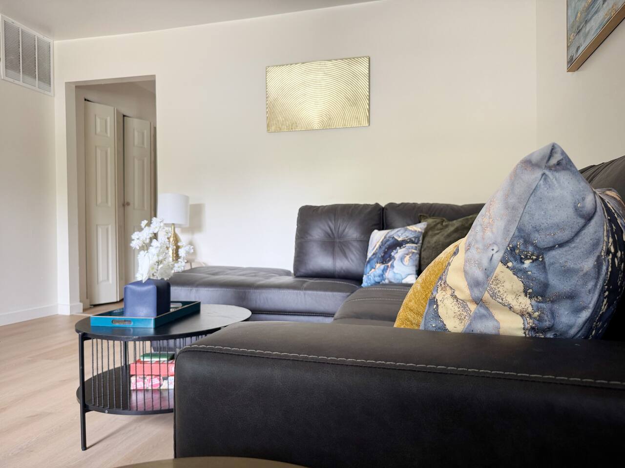 Cypress Suites 7A | KING 2BD/1BA Apt in Newburgh