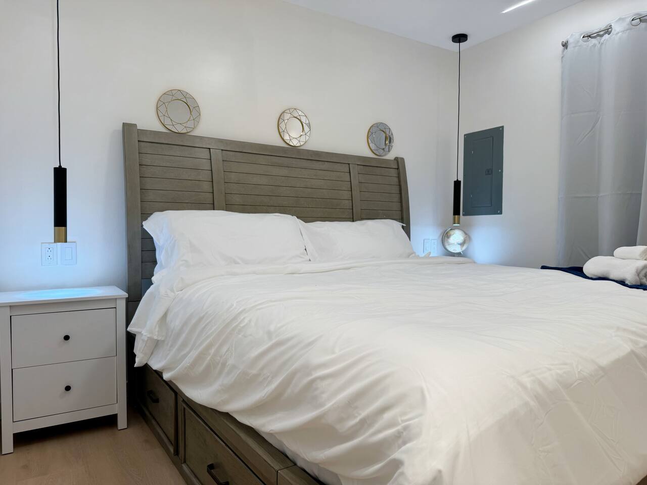 Cypress Suites 7A | KING 2BD/1BA Apt in Newburgh photo 4