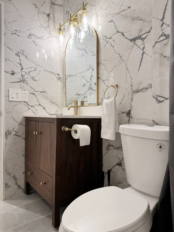 Cypress Suites 9A | KING 2BD/1BA Apt in Newburgh