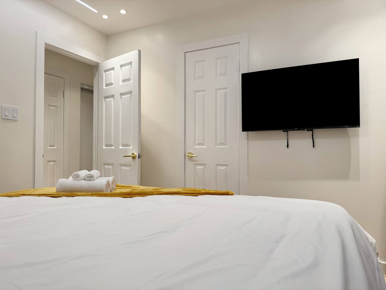 Cypress Suites 9A | KING 2BD/1BA Apt in Newburgh