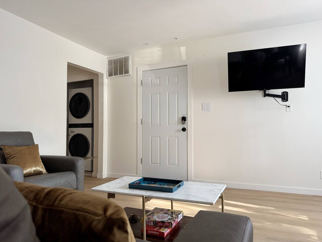 Cypress Suites 9A | KING 2BD/1BA Apt in Newburgh