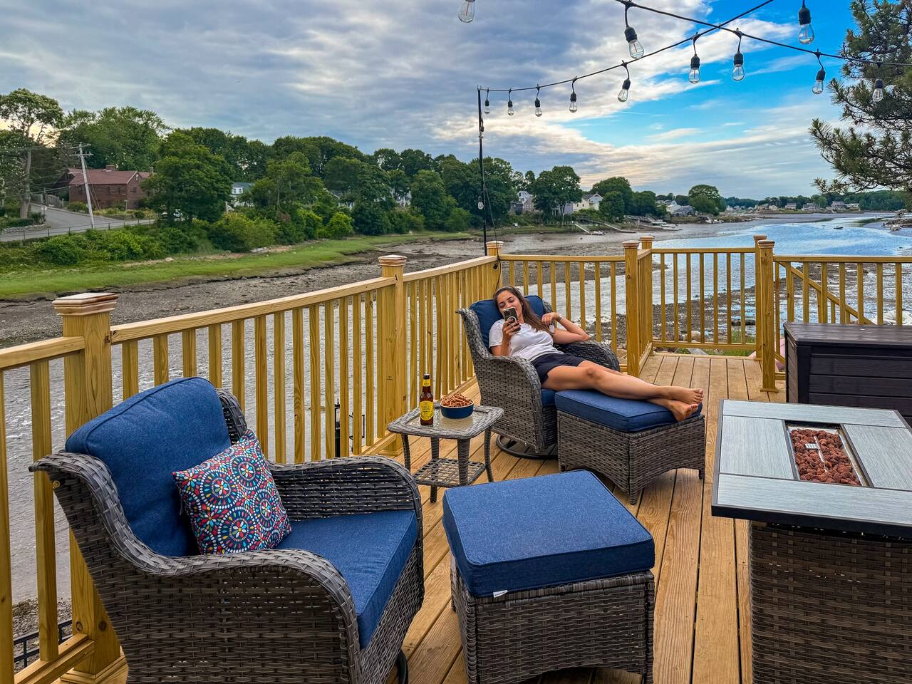 PVT Waterfront Deck|Firepit|Workspace|Free Parking