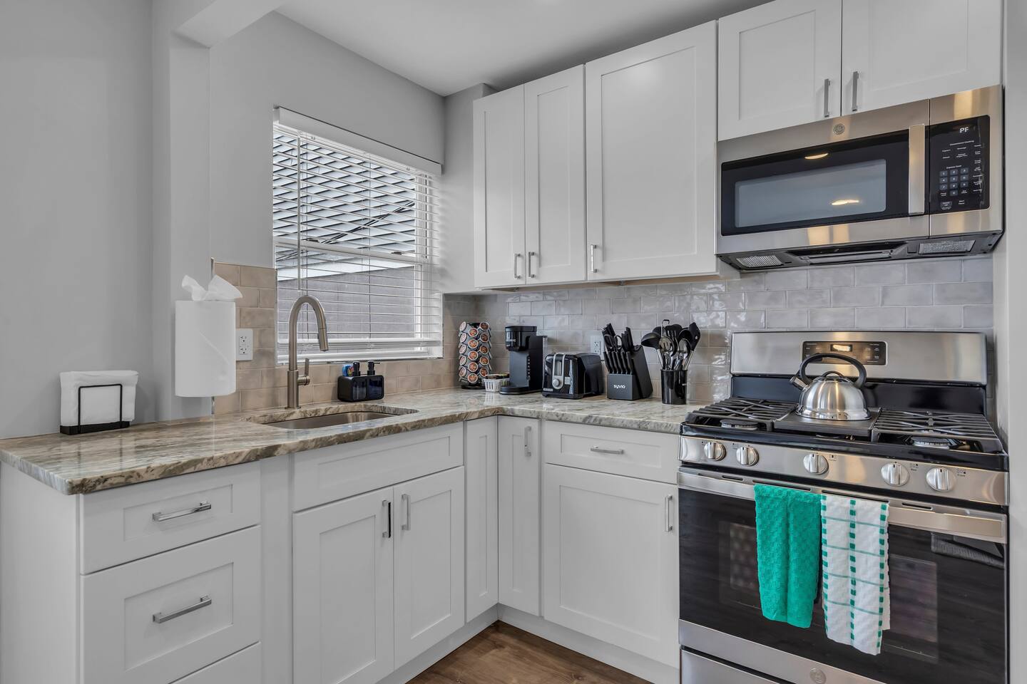 320 Franklin Ave Unit 4