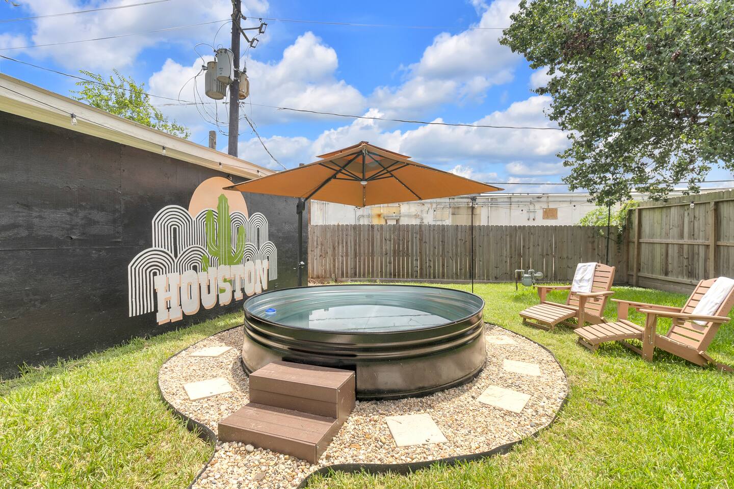 Texan-Awesome Vibes, Cowboy Pool/BBQ, Pet-Friendly — photo 1
