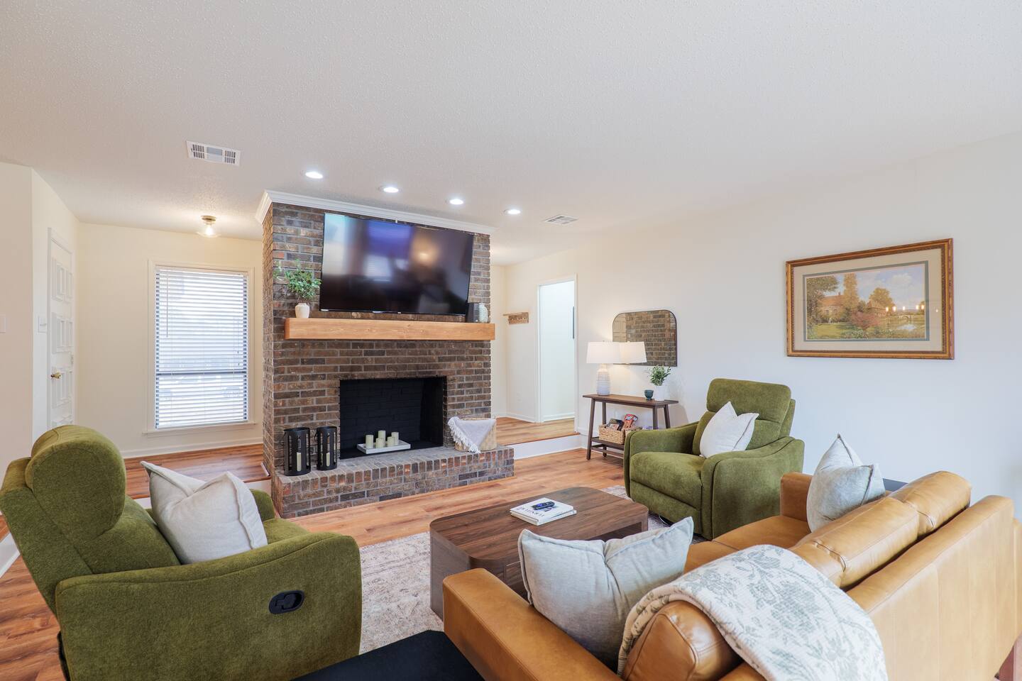 Pool Home w/ King Beds, 4 TVs & Large Backyard