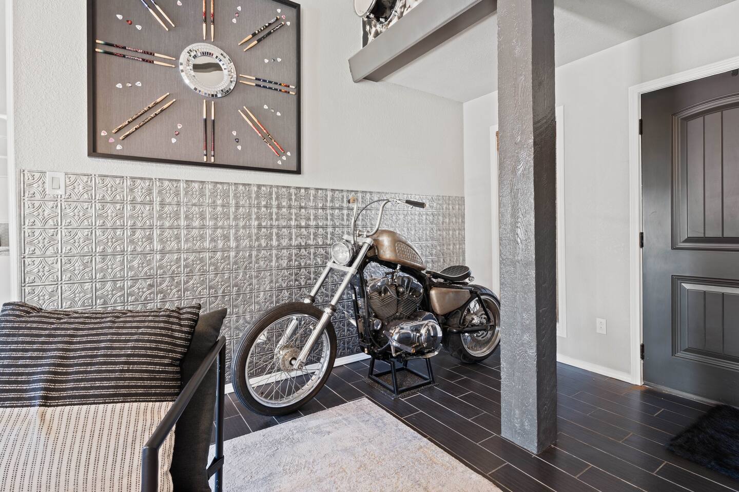 The Legends: Pool | Putting Green | Fire Pit