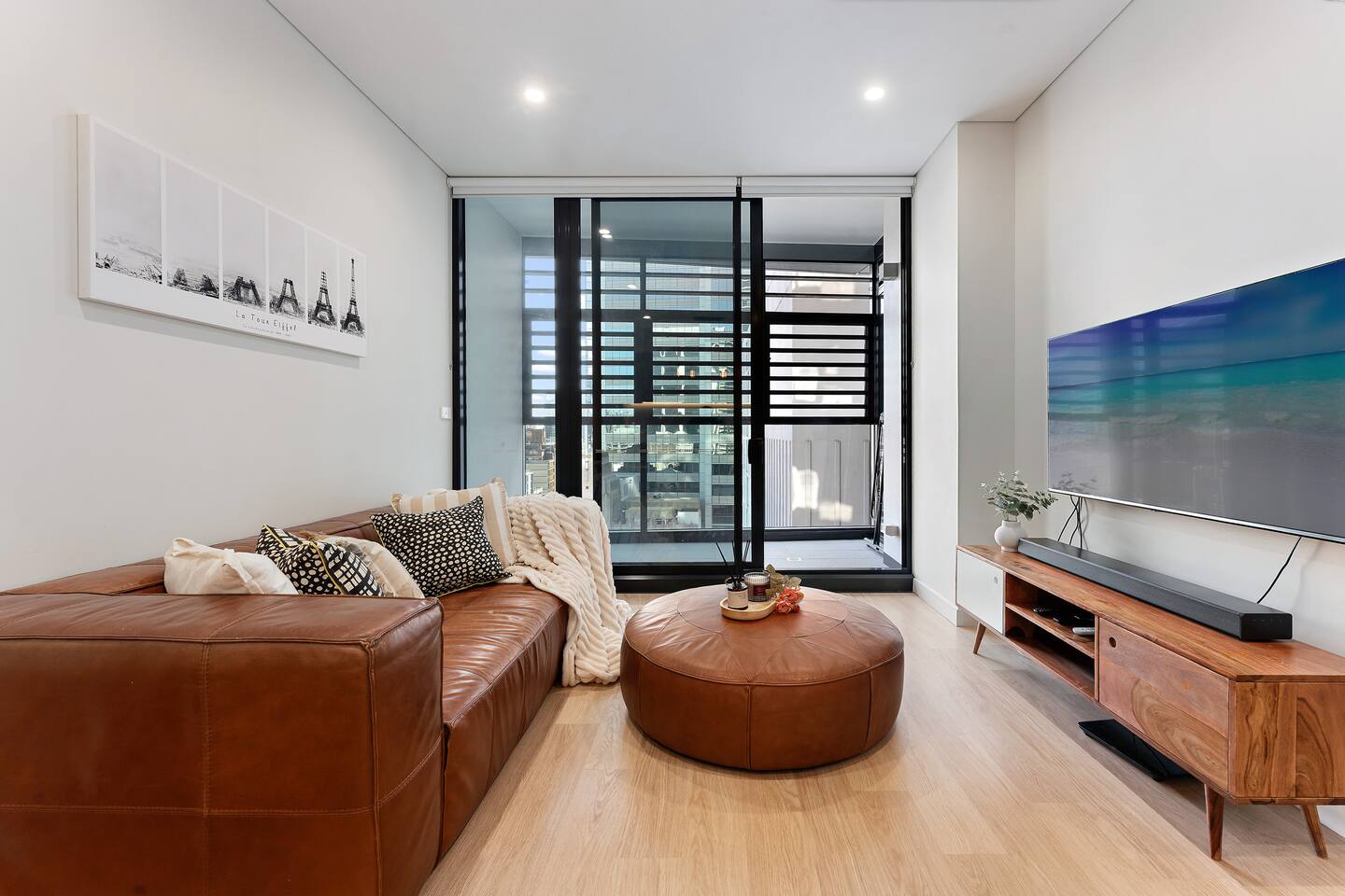 Prime Sydney CBD 1BR – Walk to Town Hall & QVB