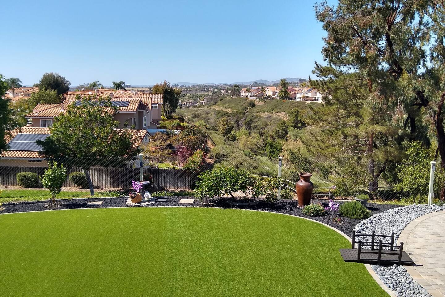 Panoramic Views with Relaxing Resort Feel.