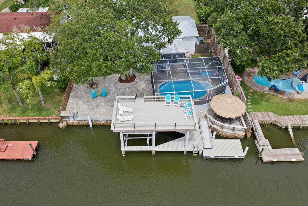 Cozy Canal Escape | Pool•Sun Deck•Sunroom•Grill