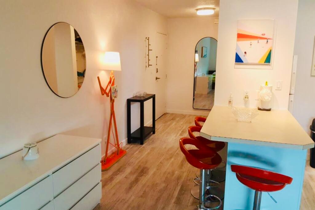 ❤️Walk everywhere! Studio right in the Heart of PB