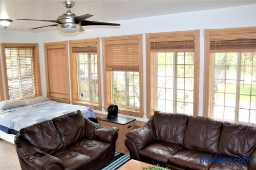 Lakeside Cottage 12 Guests Gated 2 cottage - Holiday Home