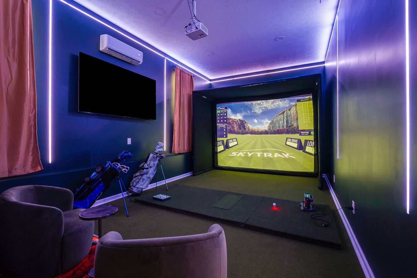 7BR Mega Mountain Lodge! Golf Simulator, Speakeasy
